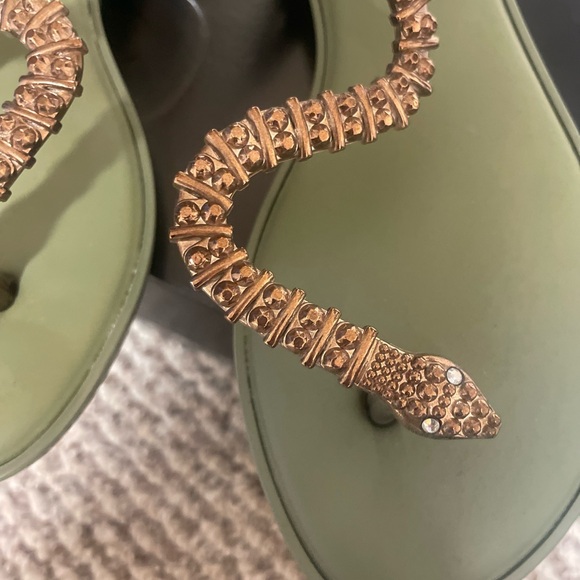 Melissa bobo green and bronze serpent/snake sandal flip flop size 6 - Picture 4 of 11